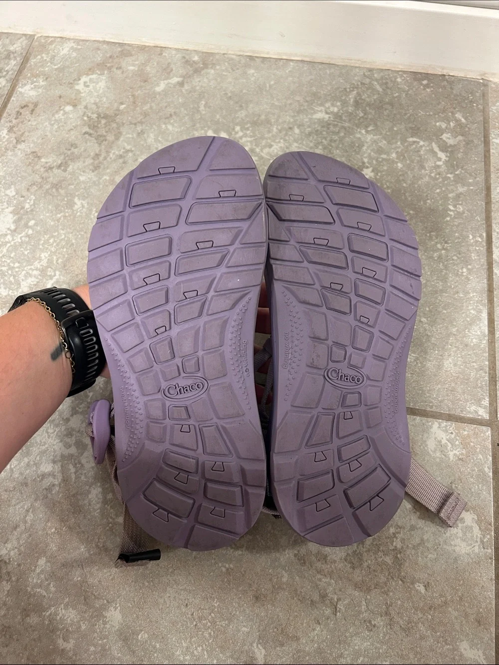 Chaco Sandals Girls Size 4